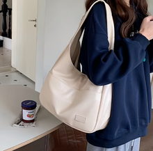 Load image into Gallery viewer, Thepremiumleather Retro soft bag