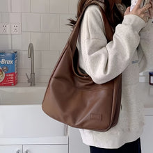 Load image into Gallery viewer, Thepremiumleather Retro soft bag